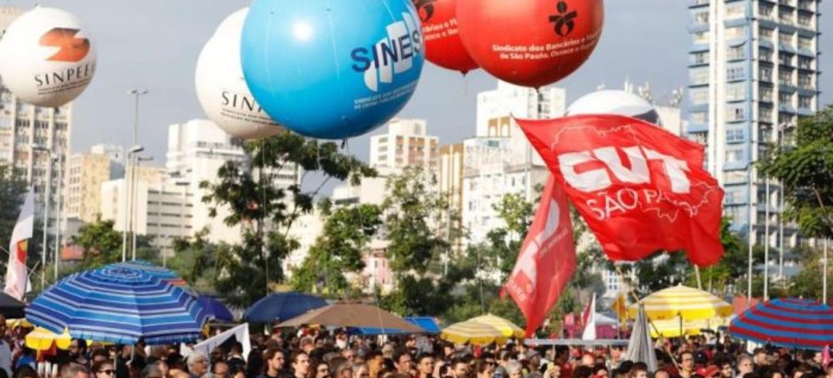 Povo sai às ruas em todo o país pela educação e rumo à greve geral