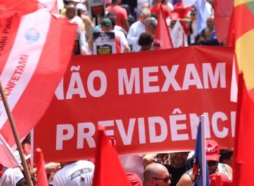 CUT decide: 13 de agosto será Dia Nacional de luta contra reforma da Previdência
