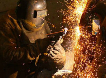 Reforma de Bolsonaro acaba com aposentadoria especial de trabalho insalubre