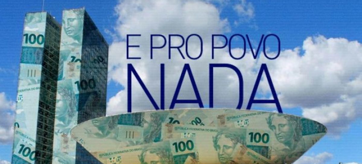 Bolsonaro ataca reajuste do mínimo enquanto libera bilhões para aprovar emendas