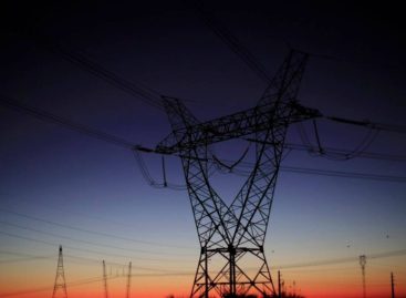 Saiu na Imprensa: Bolsonaro assina nesta terça projeto de lei da privatização da Eletrobras