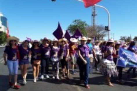 Coletivo de Mulheres do Sinergia CUT participa da Marcha das Margaridas e das mulheres indígenas em caminhada para ato no Congresso