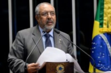 Para senador Paim, MP 881 tira ainda mais direitos dos trabalhadores