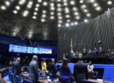 Reforma: Senado adia votação para quarta, 25. Ato das centrais também foi adiado