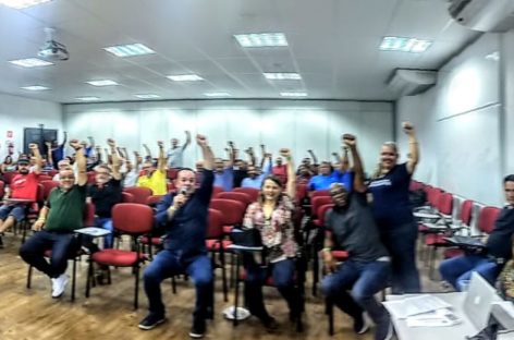 Sinergia CUT aprova ampliar luta contra golpismo