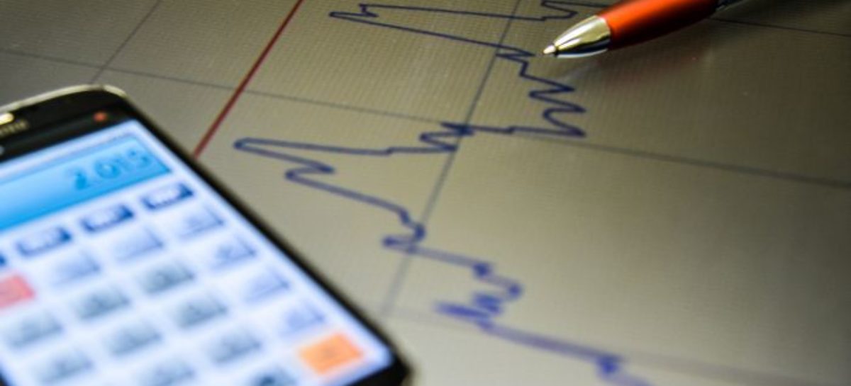 Projeção do PIB cai pela 4ª vez e enterra discurso de que reforma aquece a economia