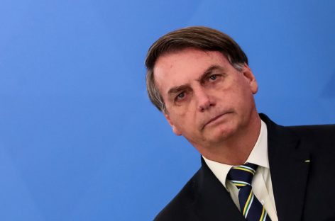 Bolsonaro será processado por estimular fim do isolamento social contra coronavírus
