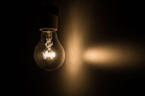 Covid-19: Eletricitários querem fim da cobrança de energia para os mais pobres