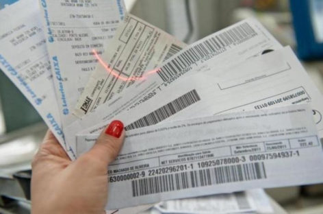 Covid-19 faz mais de 91 milhões de brasileiros atrasarem pagamento de contas