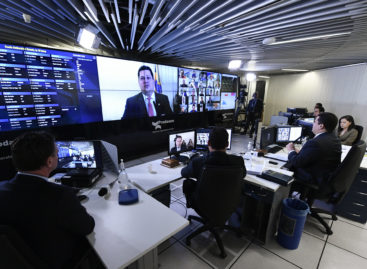 Pressão faz efeito, e presidente do Senado tira MP 905 da pauta