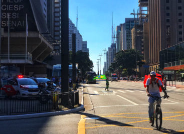 Ex-ministra critica atraso no pagamento da renda emergencial: ‘pessoas estão desesperadas’