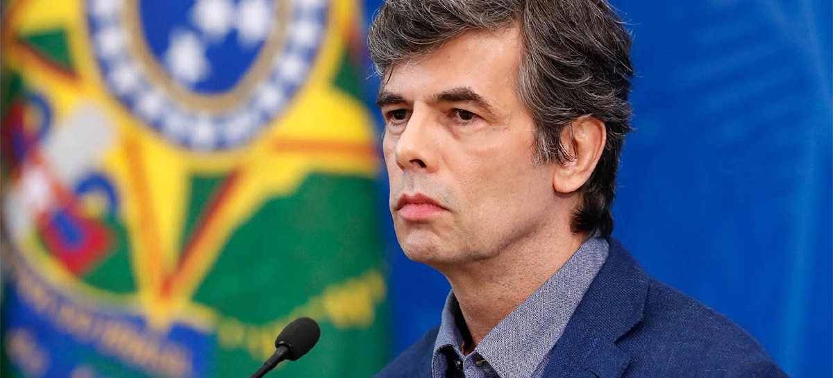 Missão do novo ministro da Saúde é salvar Bolsonaro, não o Brasil