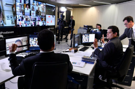 Ampliação do auxílio de R$ 600 para mais informais será votado nesta quarta (22)