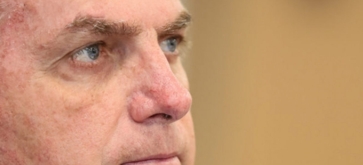 Oposição protocola notícia-crime contra Bolsonaro no STF