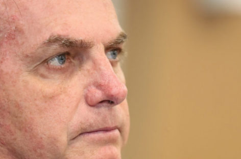 Oposição protocola notícia-crime contra Bolsonaro no STF