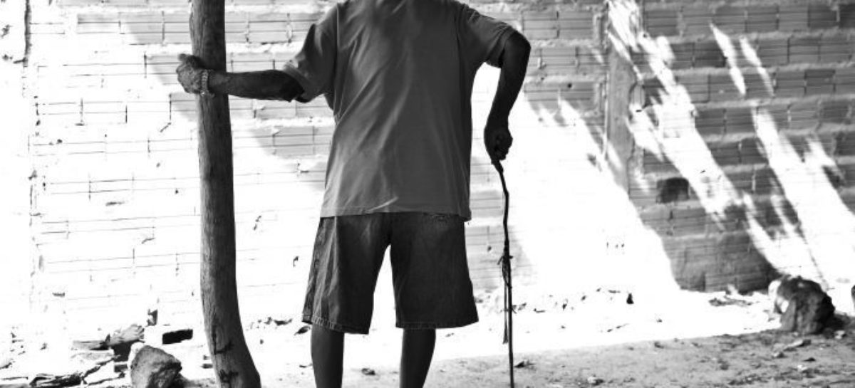 Bolsonaro pode vetar projeto que amplia número de beneficiários do BPC