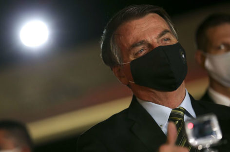 Bolsonaro veta auxílio a pescador, agricultor, motorista e outros prejudicados pela pandemia