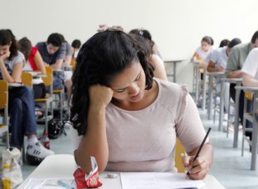 Mesmo com pedidos de adiamento, Enem 2020 recebe inscrições a partir desta segunda
