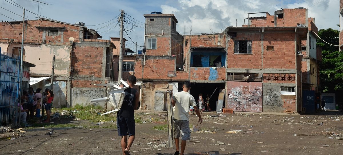 Pandemia de covid-19 já reduziu renda de 64% dos paulistanos