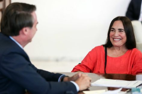 Bolsonaro tira Regina Duarte da secretaria de Cultura. Atriz vai assumir Cinemateca