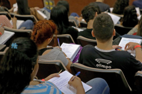 ‘Sem aula, sem Enem’: campanha por adiamento terá protestos nesta sexta