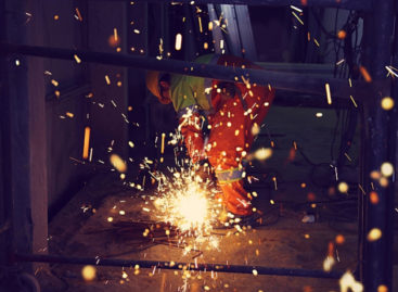 Ampliação de serviços essenciais gera questionamentos sobre segurança do trabalho