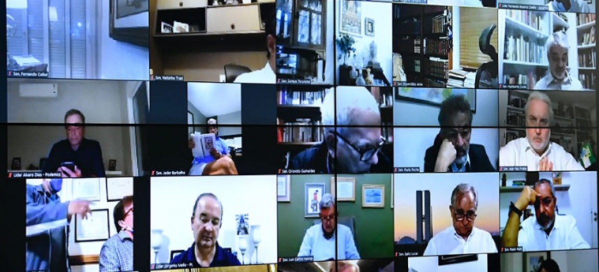 Senado aprova e Bolsonaro deve sancionar congelamento de salários dos servidores