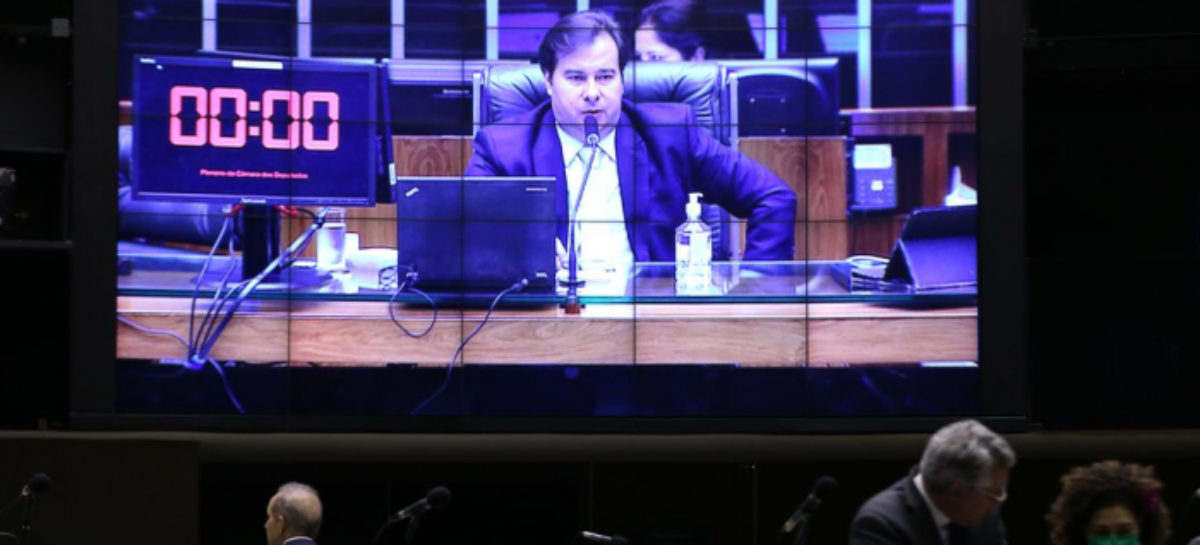 Projeto que congela salário de servidor pode ser votado nesta segunda (4) na Câmara