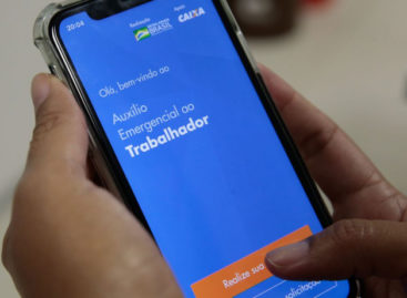Milhares nas filas e 2 milhões não sacaram auxílio. Veja como saber se foi liberado