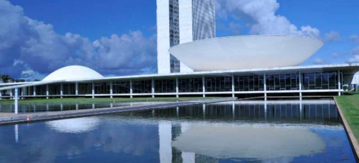 Projeto do PT prevê suspensão de privatizações durante, e mais um ano após pandemia