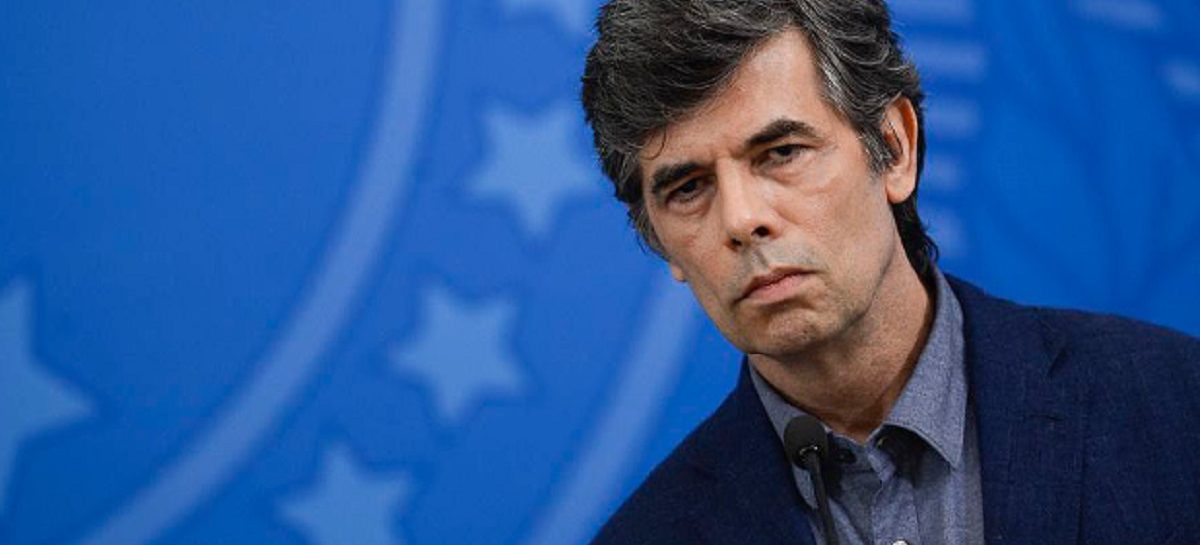 Despedida de Teich foi breve como seu mandato. ‘Achei que poderia ajudar o Brasil’