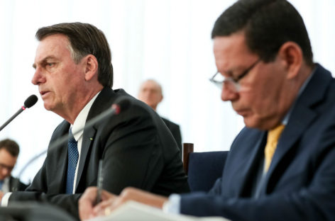 TSE julga nesta terça ações que pedem cassação da chapa Bolsonaro/Mourão