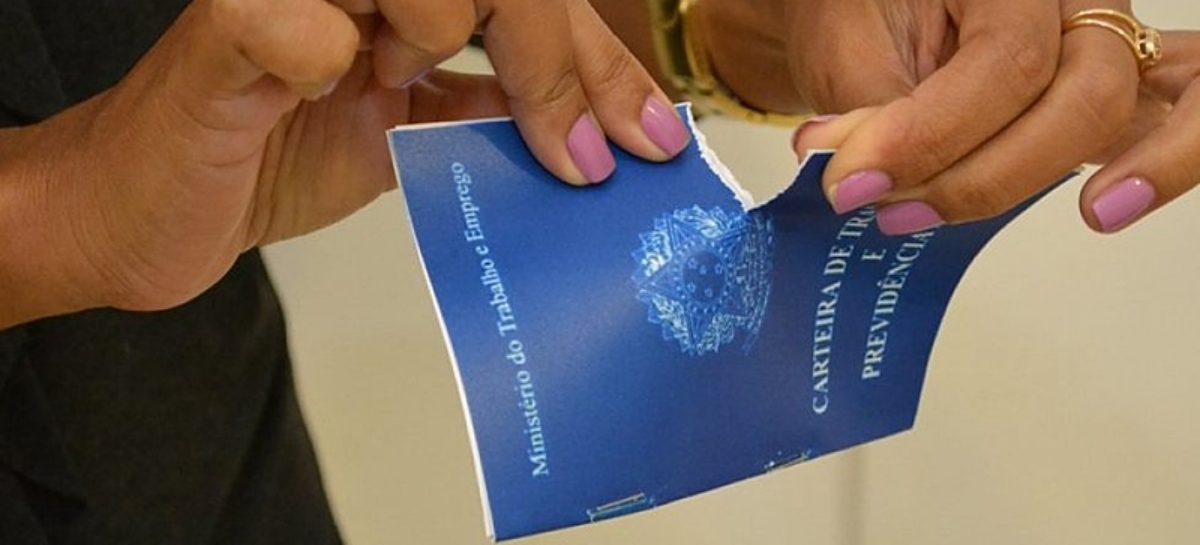 Com insegurança de medidas de Bolsonaro, ações trabalhistas disparam e somam R$ 2 bi