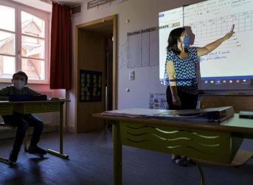 Com aulas remotas, pandemia escancara desigualdade no acesso à educação de qualidade