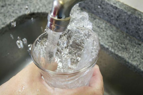 Senado aprova projeto que facilita privatização da água e povo vai pagar mais caro