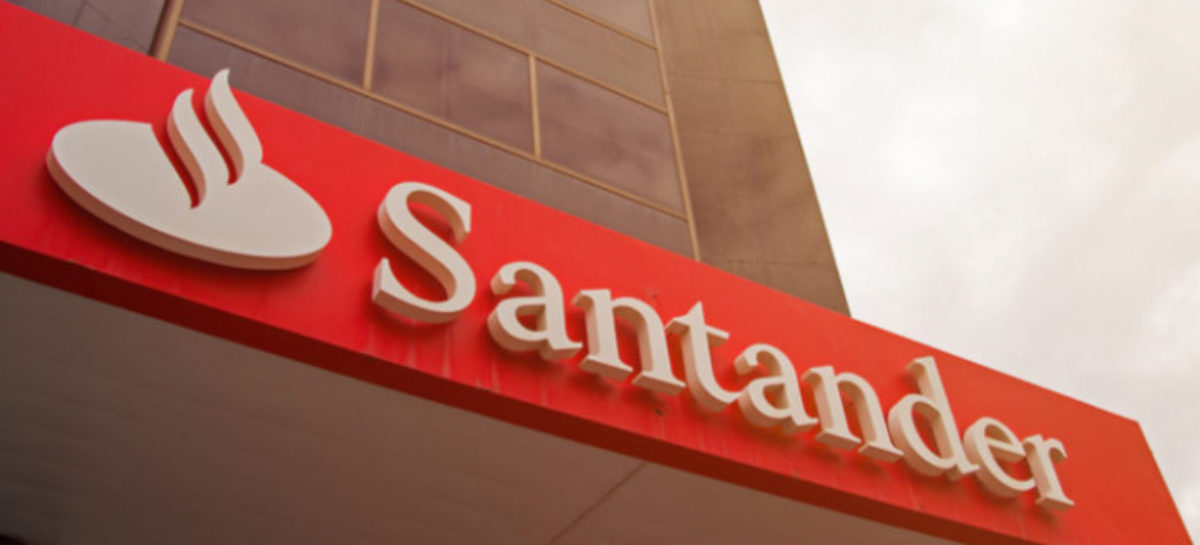 Em plena pandemia, Santander quebra acordo e ameaça demitir 9 mil trabalhadores