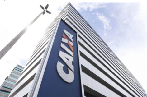 Auxílio de R$ 600 só na Caixa sobrecarrega empregados e amplia risco de contágio