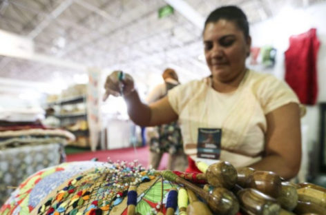 Congresso aprova projeto que prioriza mães solteiras no auxílio emergencial