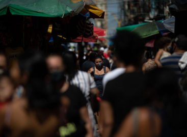 Com pandemia fora de controle, Brasil se aproxima de 70 mil mortes