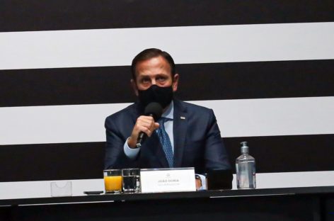 Volta às aulas é adiada para 7 de outubro, e Doria anuncia kit de segurança insuficiente