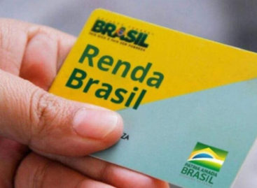 Guedes quer acabar com Farmácia Popular e abono para pagar R$ 247 do Renda Brasil