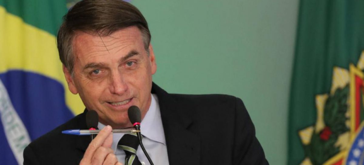 Por votos no Congresso, Bolsonaro barganha com centrão e oferece cargos nas estatais
