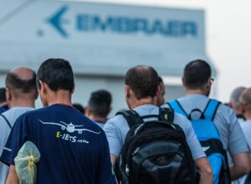 Embraer demite 2.500 trabalhadores sem negociação