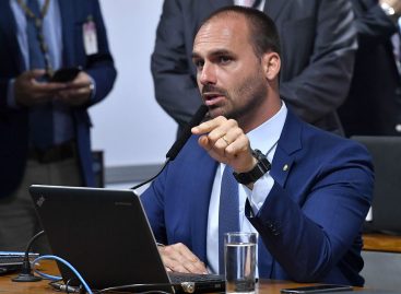 CPMI das Fake News nega à PF acesso a investigações sobre Eduardo Bolsonaro