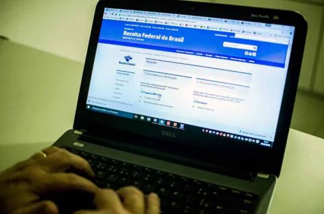 Governo estuda extinguir desconto do imposto de renda para financiar renda básica