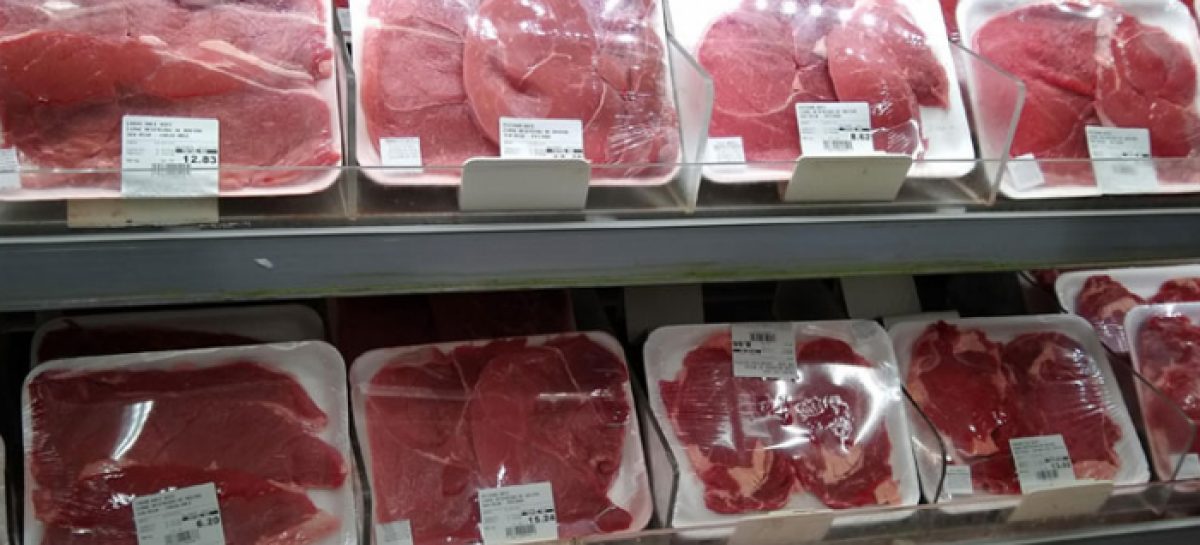 Prévia da inflação de outubro registra a maior alta para o mês desde 1995