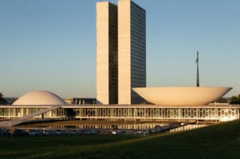 Privatizações avançam e bancários da Caixa alertam: “queima de patrimônio”