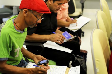 Governo quer pagar só R$ 600 para quem não recebeu o seguro-desemprego