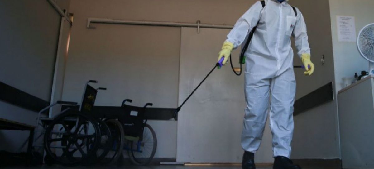 Trabalhadores demitidos depois de contrair Covid-19 ganham ações por danos morais