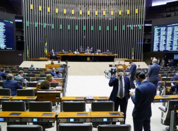 Confira quem são os 39 deputados que votaram contra convenção de combate ao racismo